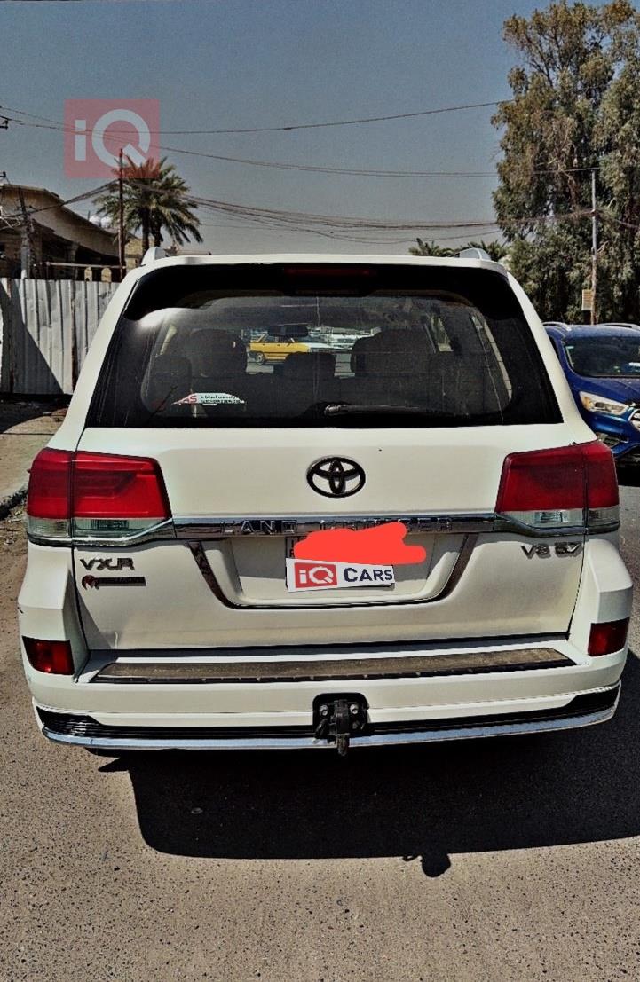 تويوتا لاندكروزر